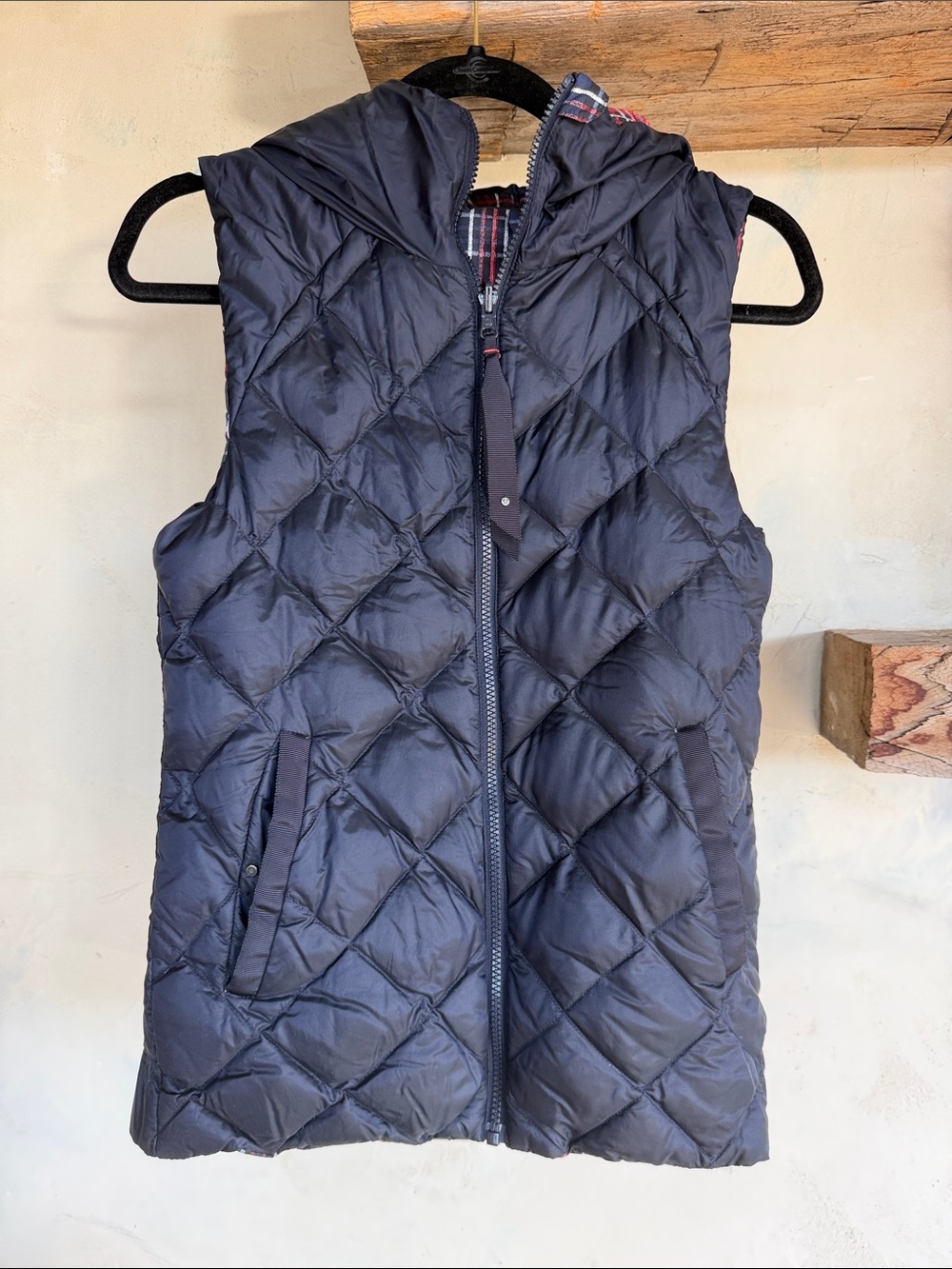 Lululemon the Fluffiest Down Vest Reversible plaid